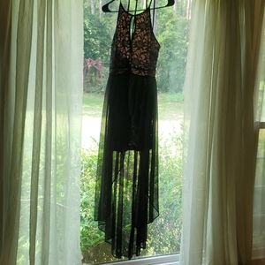 Stunning black & lace dress!